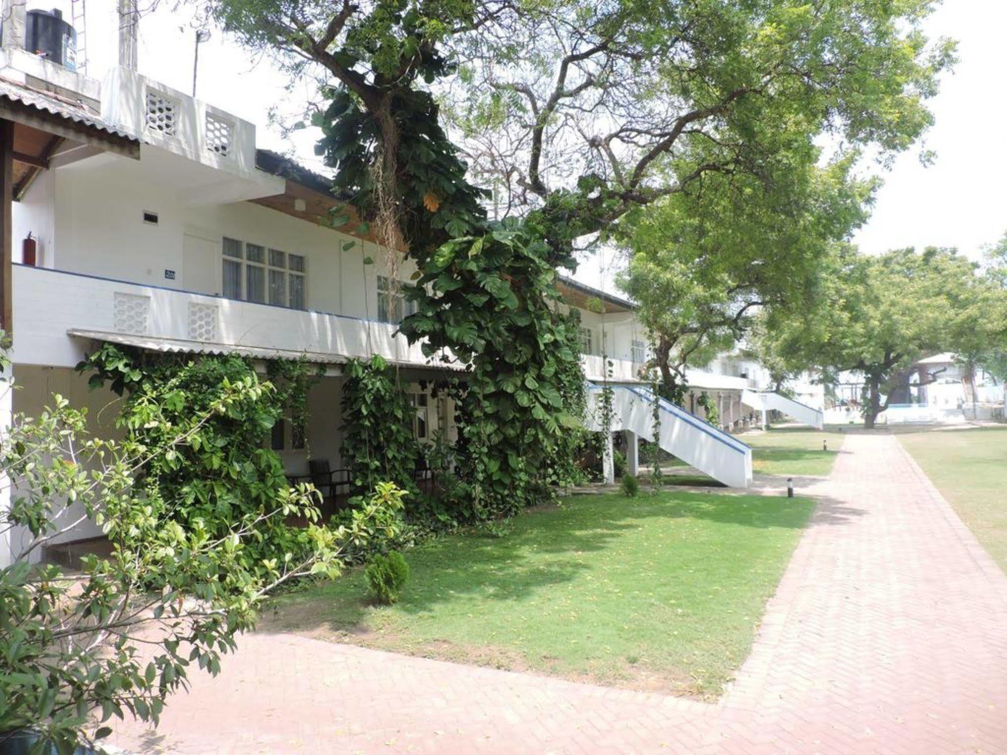 Pigeon Island Beach Resort And Spa Nilaveli Kültér fotó